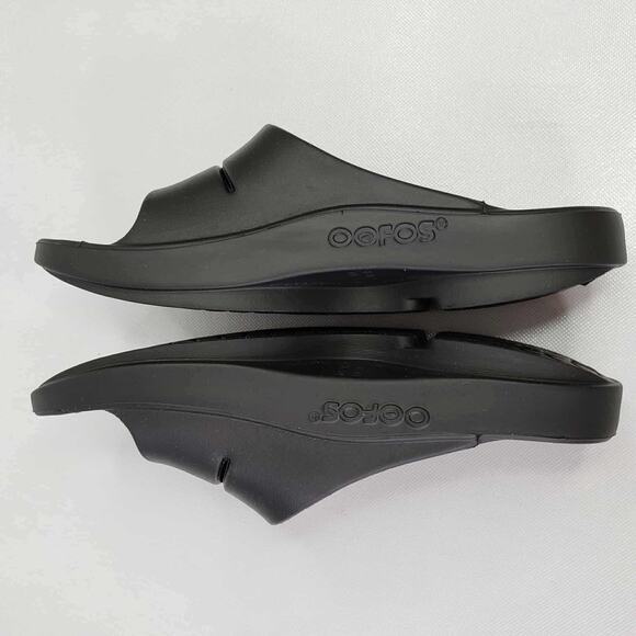 Oofos Ooahh Sandals Slides Black Women’s Size 7 Comfort Recovery - Picture 7 of 9